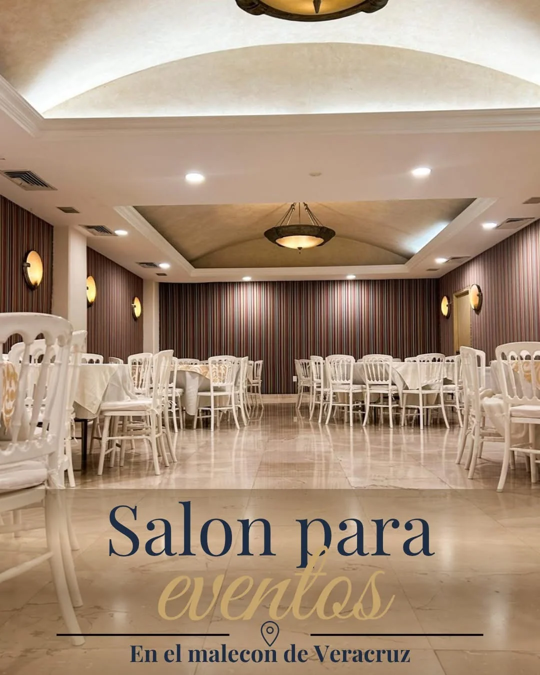 Salón de eventos con mesas y sillas en Hotel Ruiz Milán